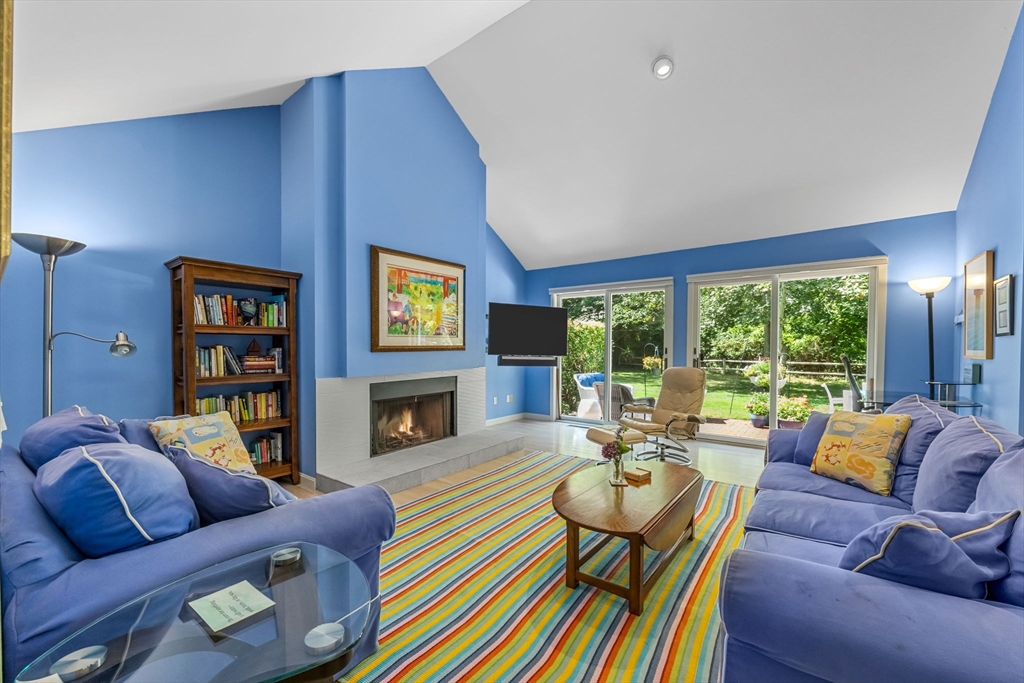 11 Juniper Cir 11