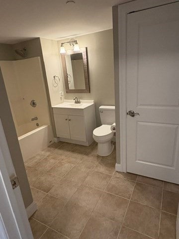 10 Crowninshield Street #306, Peabody, MA Photo #11