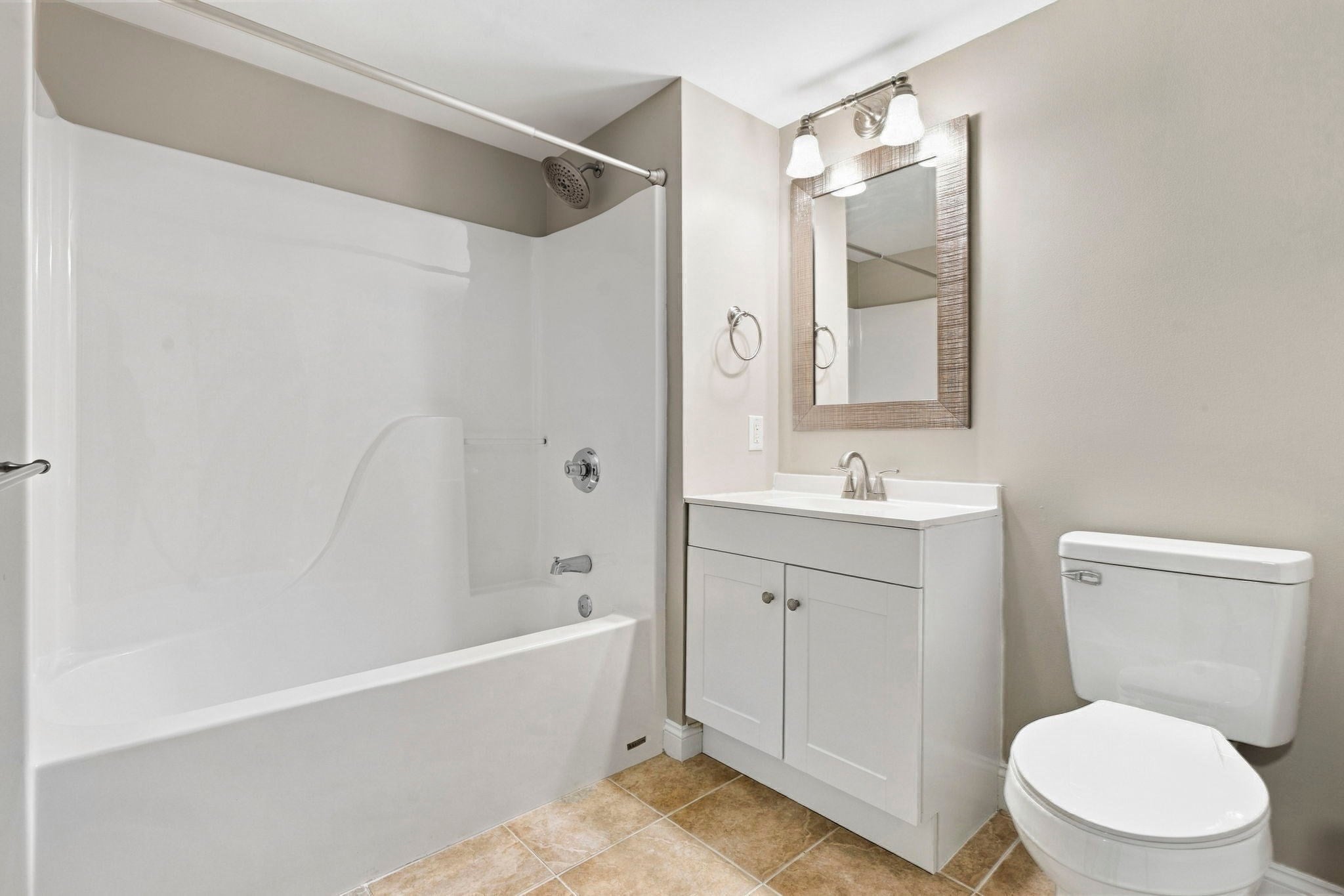 10 Crowninshield Street #306, Peabody, MA, 10 Crowninshield Street #306, Peabody, MA Photo #22