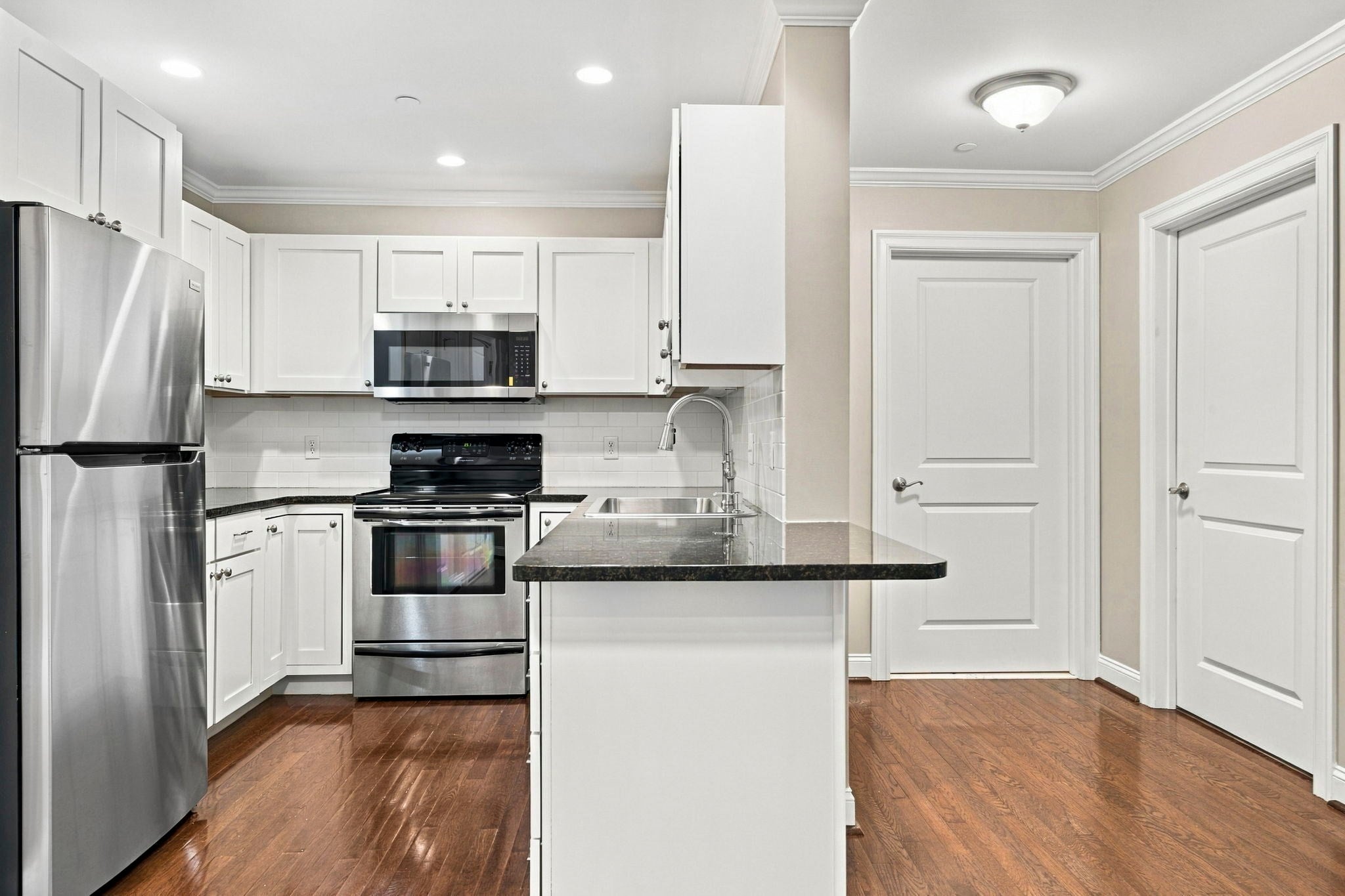 10 Crowninshield Street 306