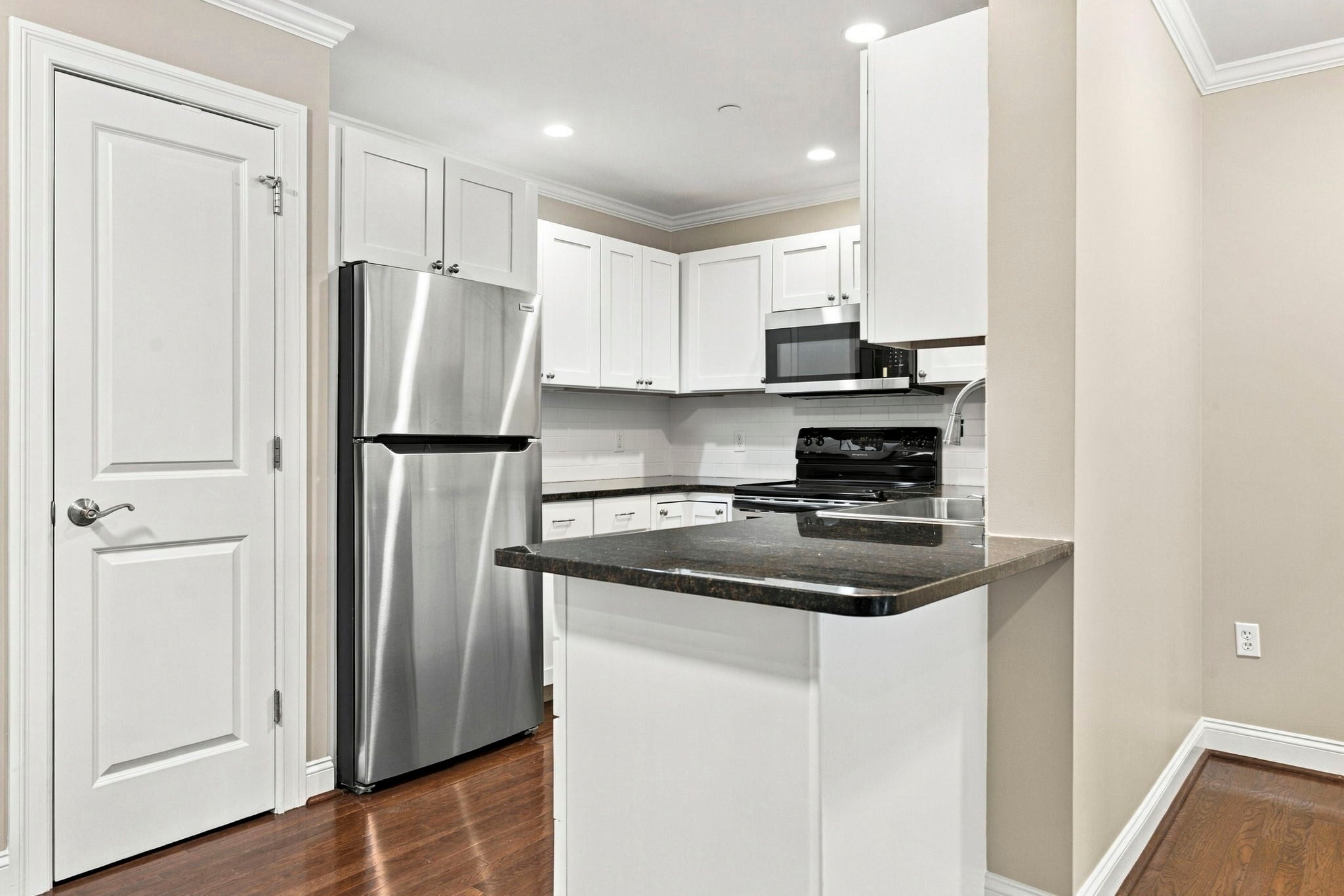 10 Crowninshield Street 306