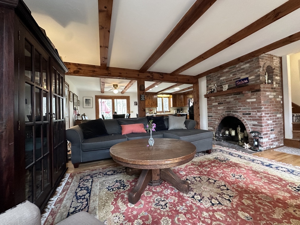 27 Pine View Drive