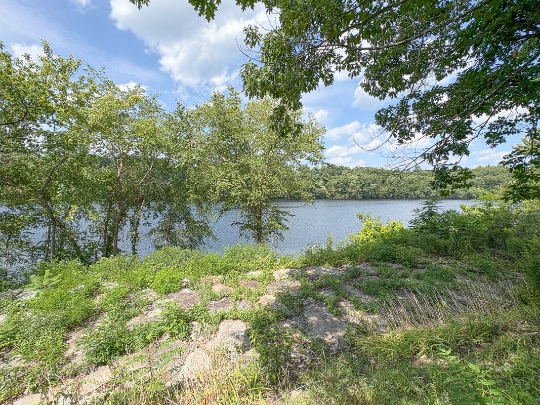 220 River Rd, Lowell, MA, 220 River Rd, Lowell, MA Photo #31