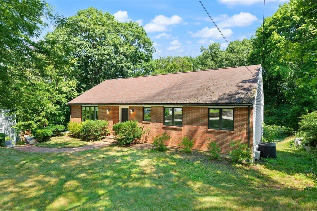 24 Minihans Ln, Quincy, MA, 24 Minihans Ln, Quincy, MA Photo #2