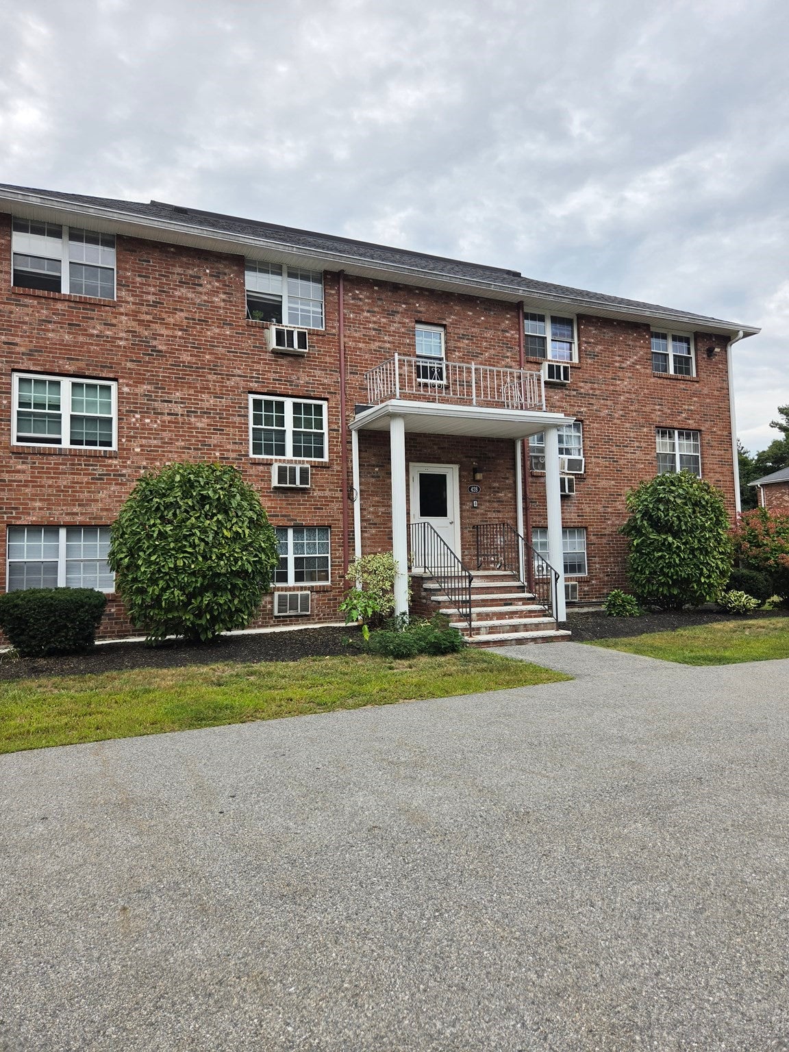 428 Great Rd 17