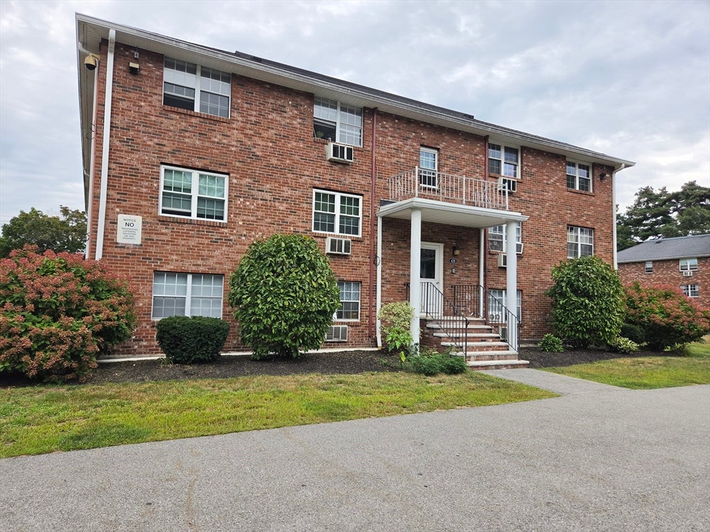 Photo of 428 Great Rd, Acton, MA