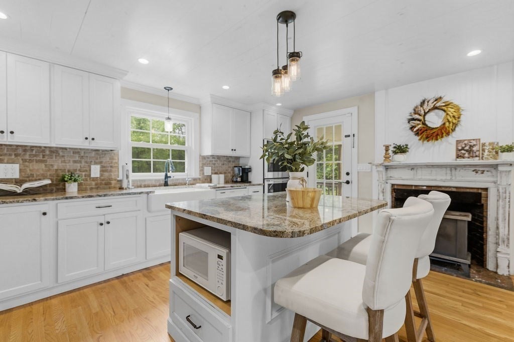 11 Bow St, Plainville, MA, 11 Bow St, Plainville, MA Photo #10