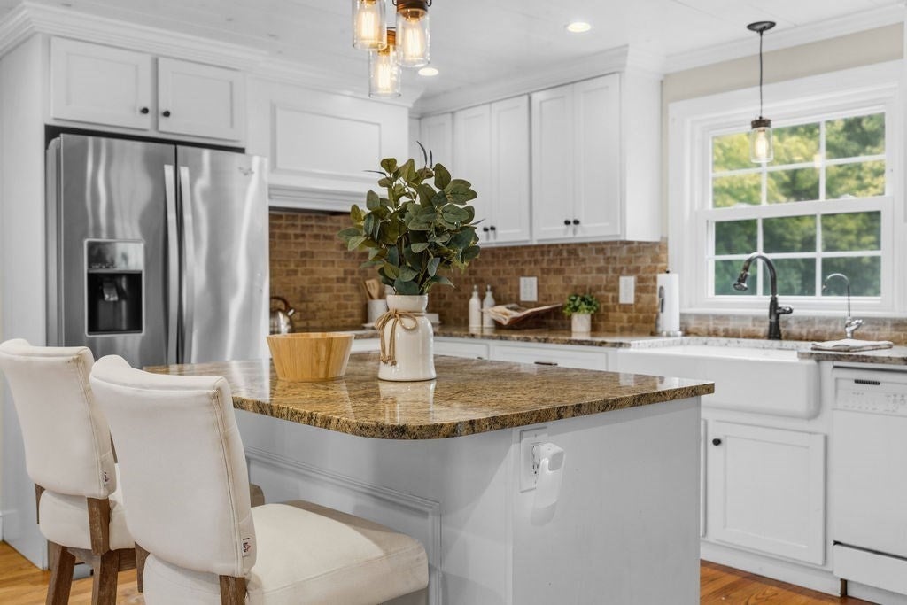 11 Bow St, Plainville, MA, 11 Bow St, Plainville, MA Photo #9