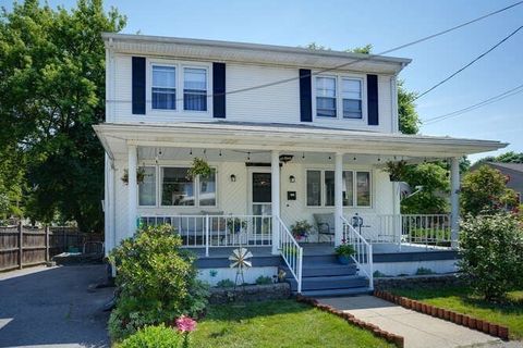 105 Lincoln St Hudson MA 01749