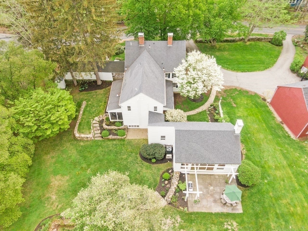 894 Great Pond Road