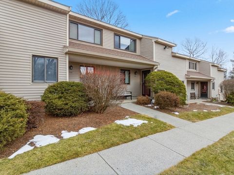 134 Highwood Dr 134 Franklin MA 02038