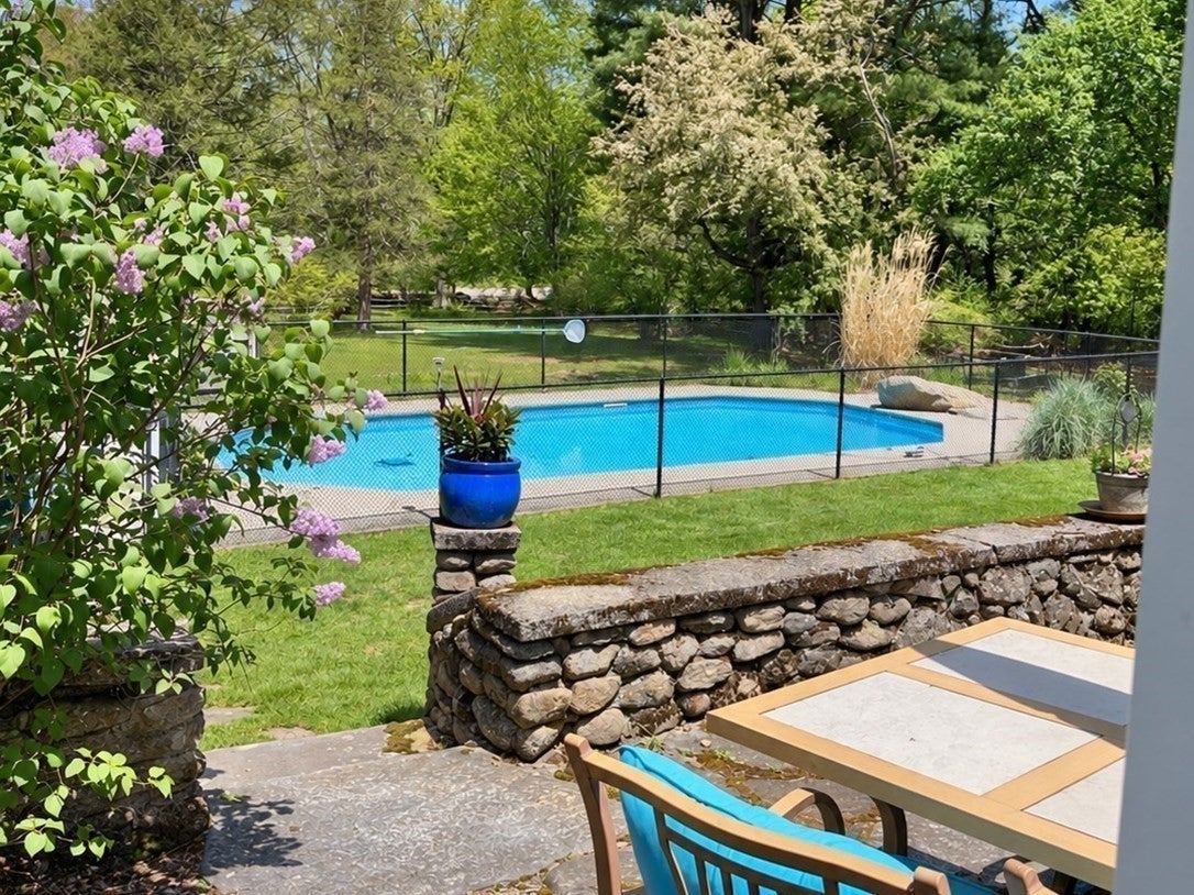 5 Putnam Hill Rd, Sutton, MA Photo #9