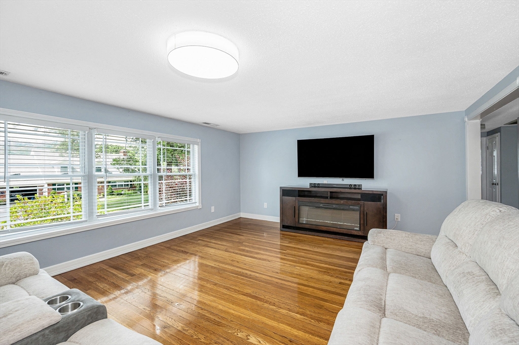 105 Amesbury St