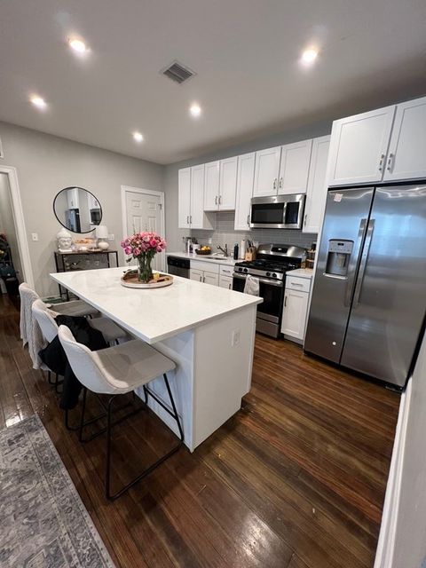 209 East Cottage 3 Boston MA 02125