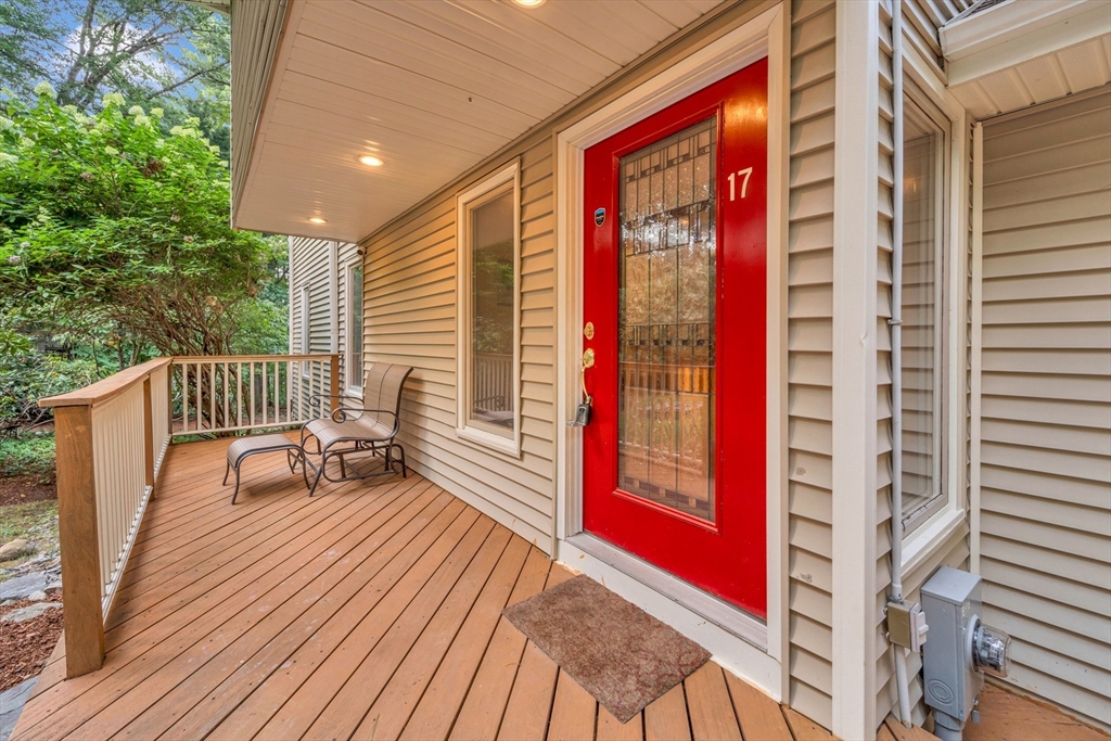 17 Cold Harbor Dr