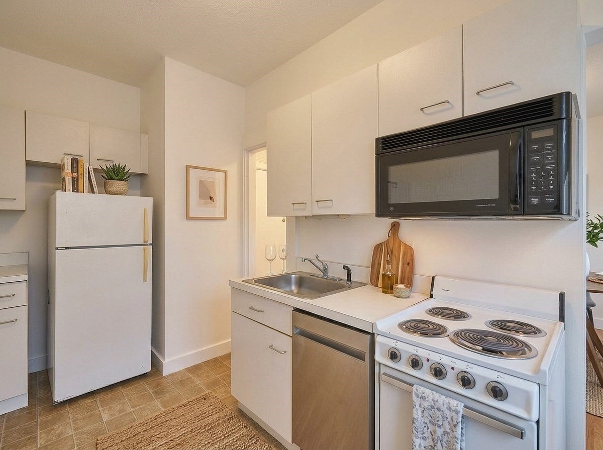 1677 Commonwealth Ave #12, Boston, MA, 1677 Commonwealth Ave #12, Boston, MA Photo #12