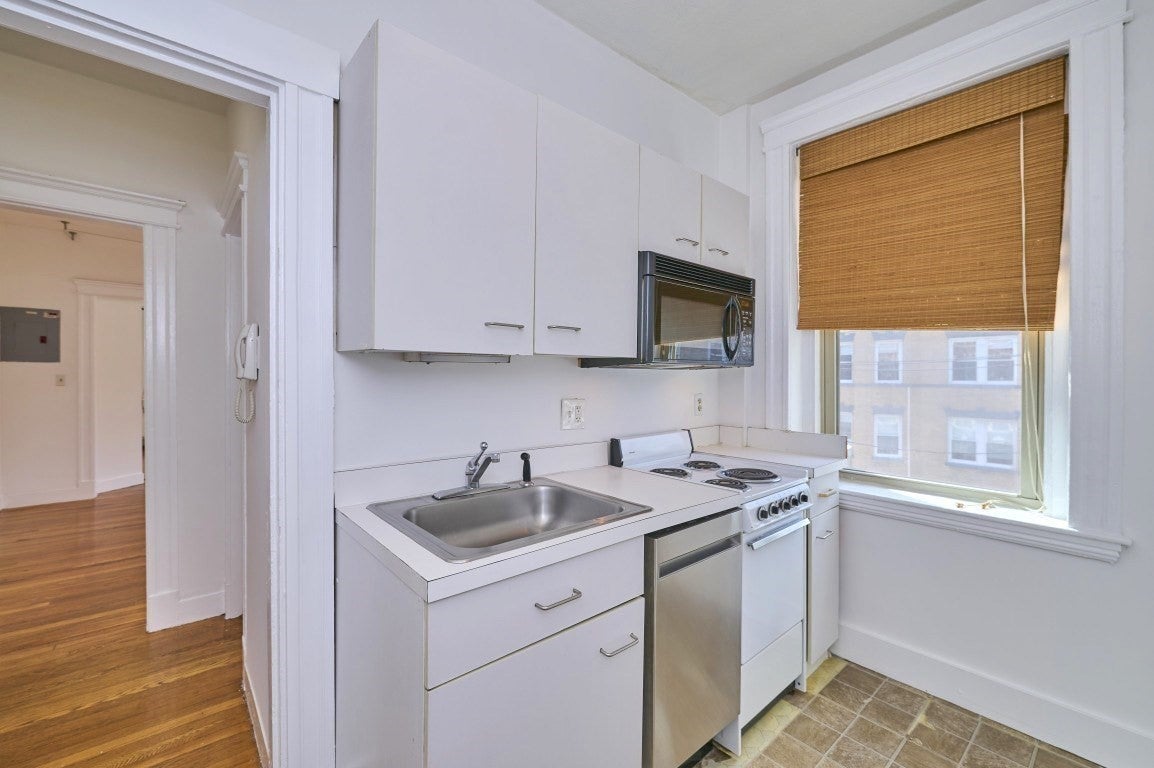 1677 Commonwealth Ave #12, Boston, MA, 1677 Commonwealth Ave #12, Boston, MA Photo #11
