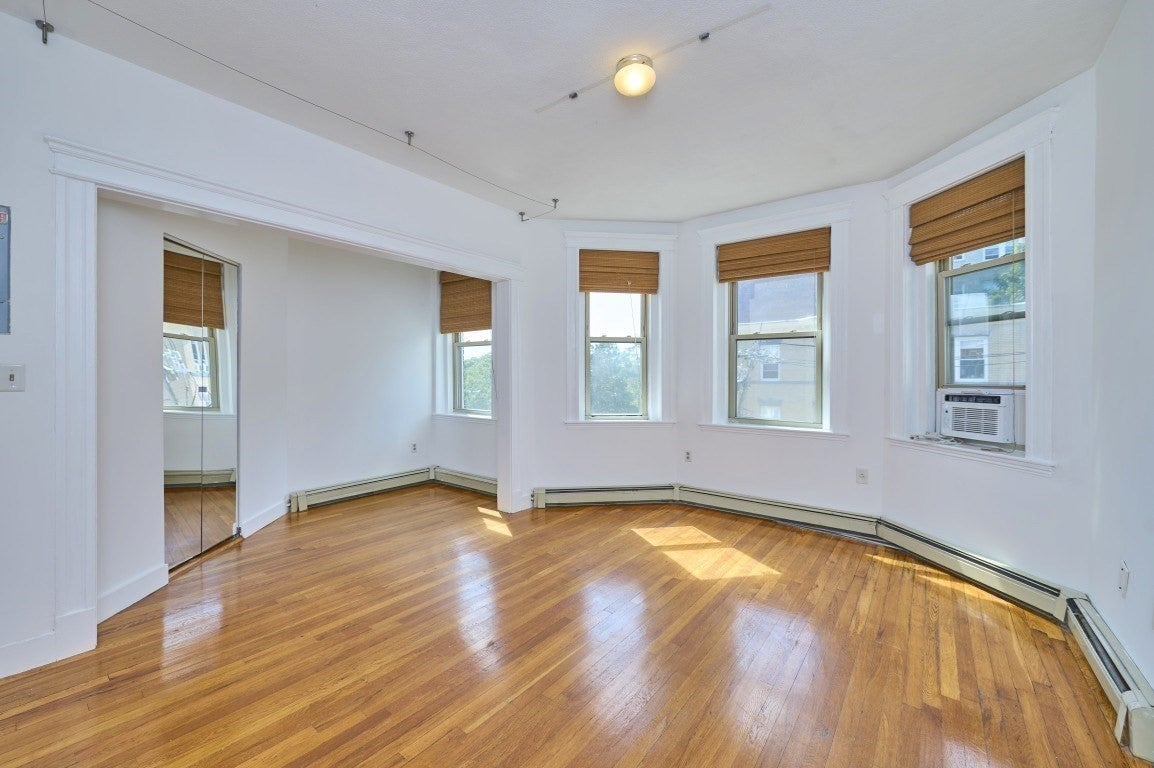 1677 Commonwealth Ave #12, Boston, MA, 1677 Commonwealth Ave #12, Boston, MA Photo #3
