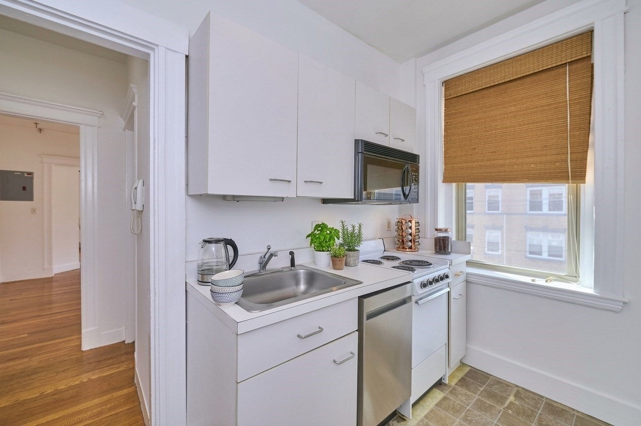 1677 Commonwealth Ave #12, Boston, MA, 1677 Commonwealth Ave #12, Boston, MA Photo #10