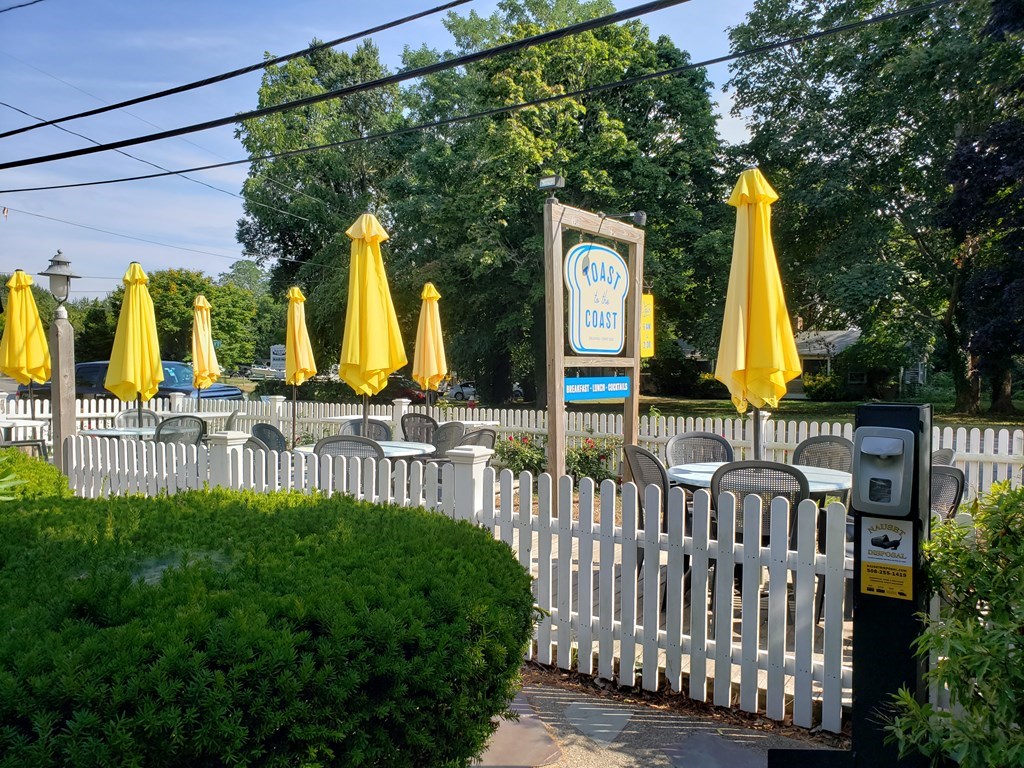 222 Main St