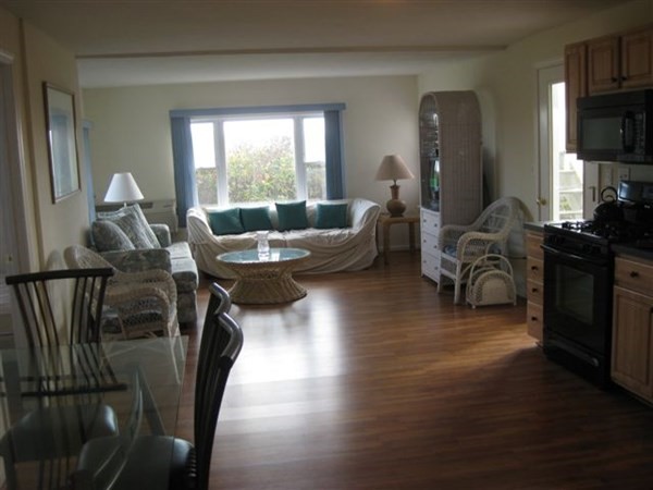 288 North End Blvd 2