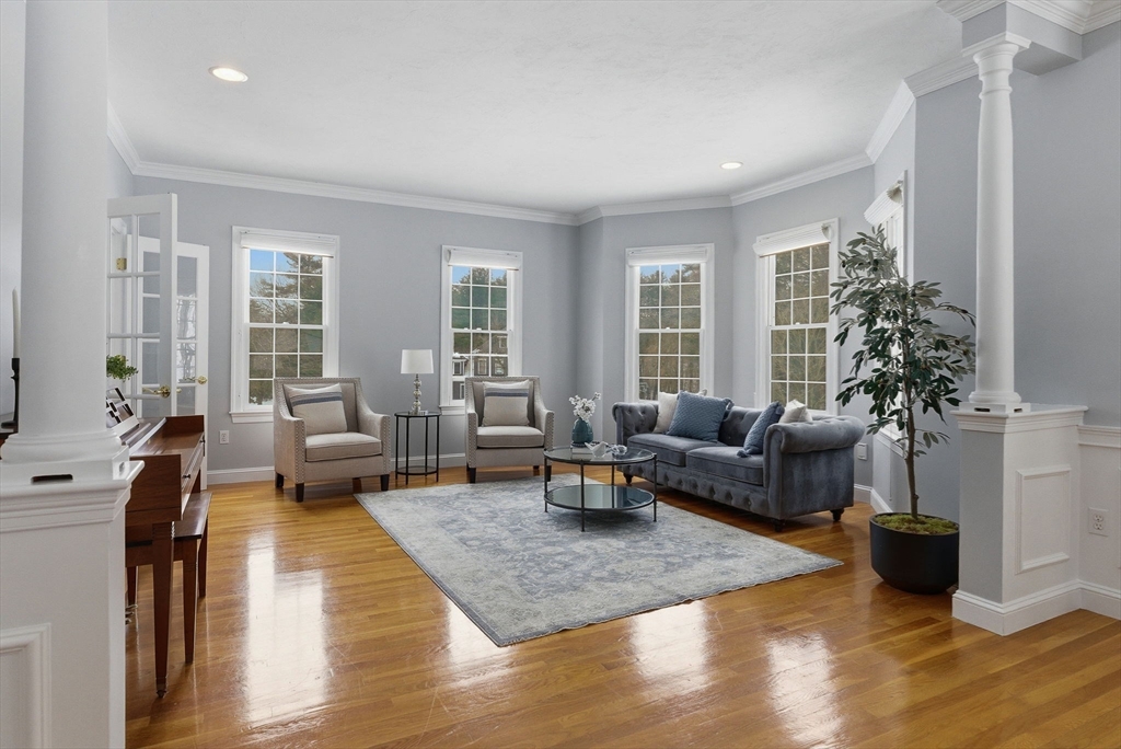 7 Grindstone Ct