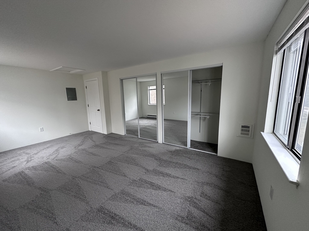5 Village Rock Ln 24
