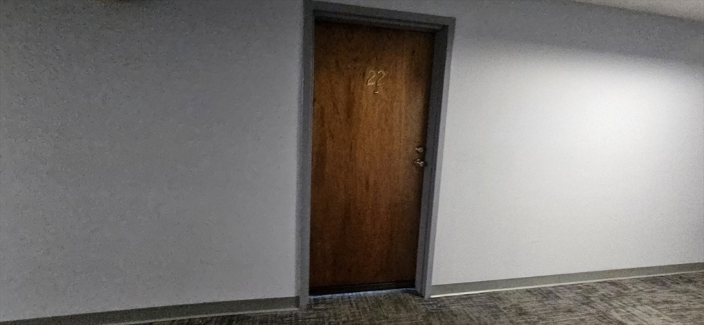 10 Longworth Ave 22