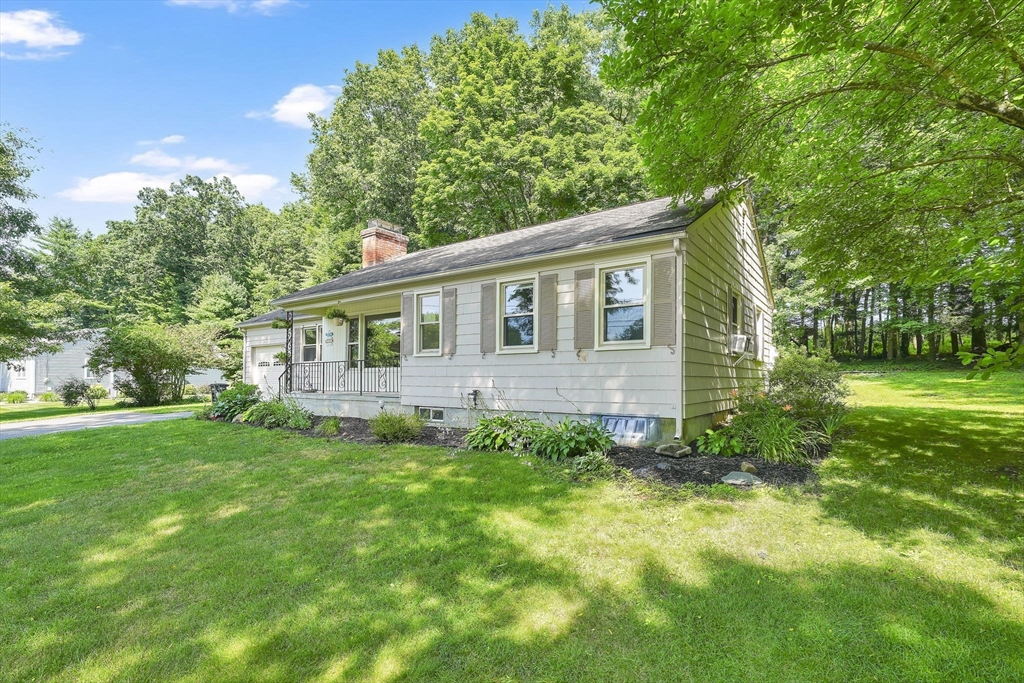 115 Fernwood Dr