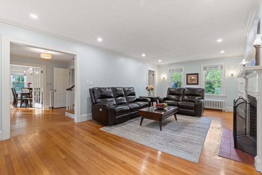 77 Meriam St