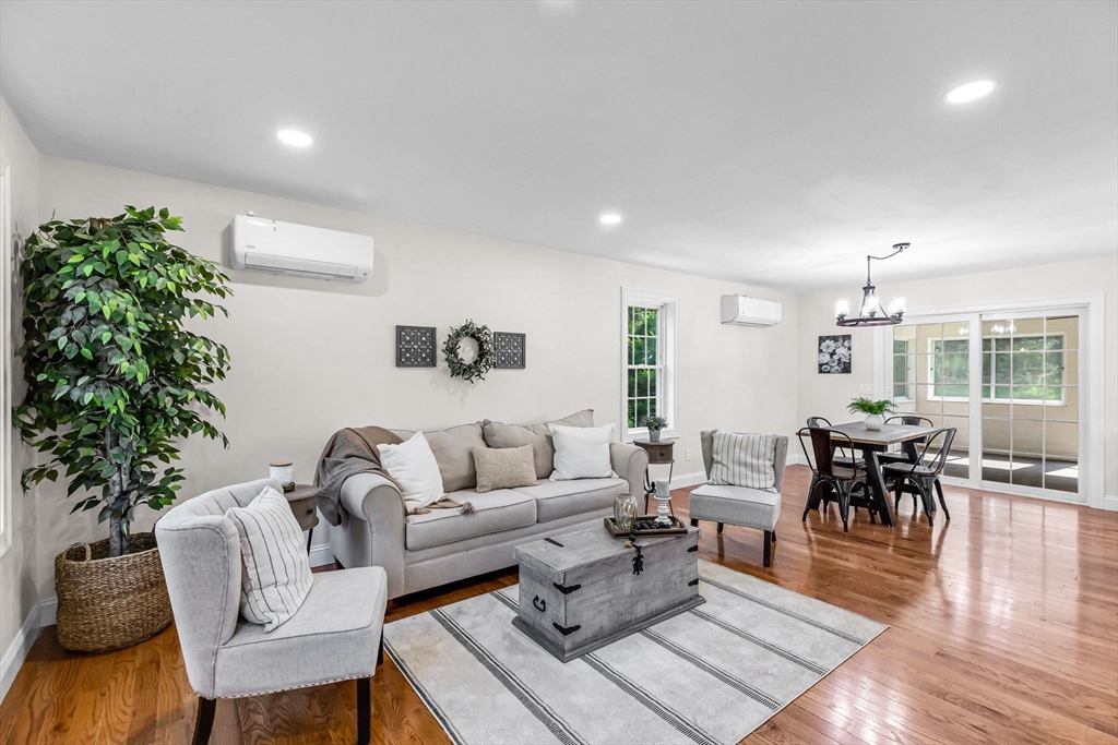 105 Forest Ave