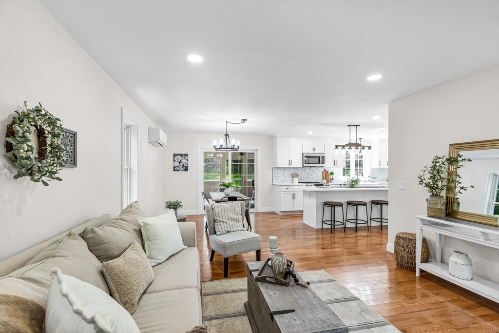105 Forest Ave