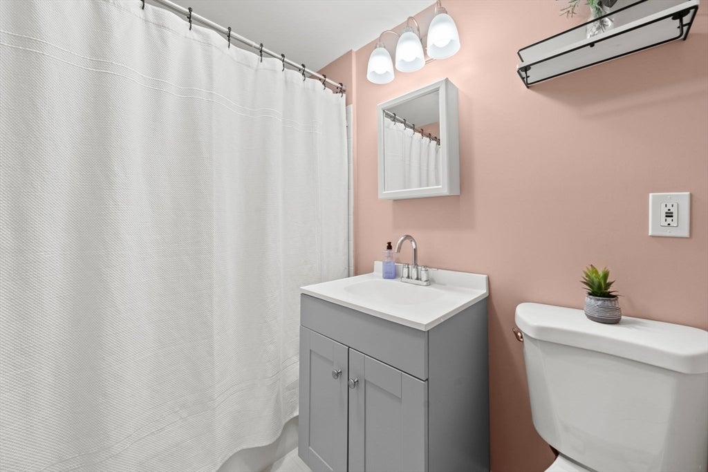 1401 Great Pond Road #8, North Andover, MA Photo #15
