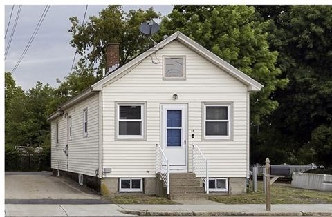 14 Hartford Ave 3 Uxbridge MA 01569