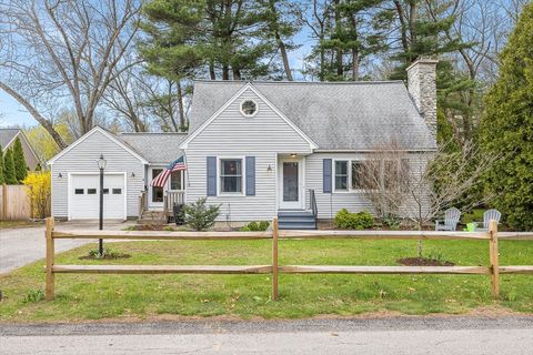 Photo of 4 Subway Avenue, Chelmsford, MA 01824 (MLS # 73505154)