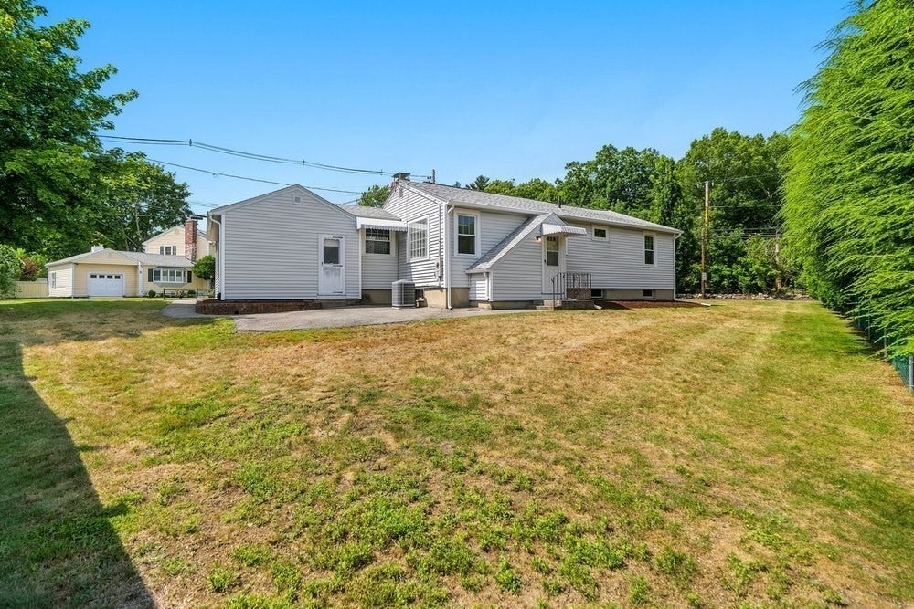 4 Abbott Rd, Waltham, MA Photo #35