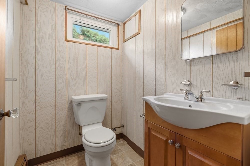 4 Abbott Rd, Waltham, MA Photo #30