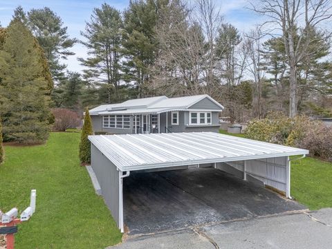 3 Natureway Circle Halifax MA 02338