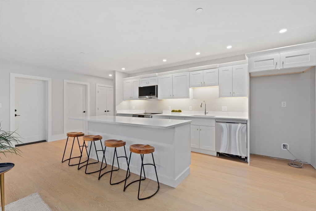 14 Old Country Way B