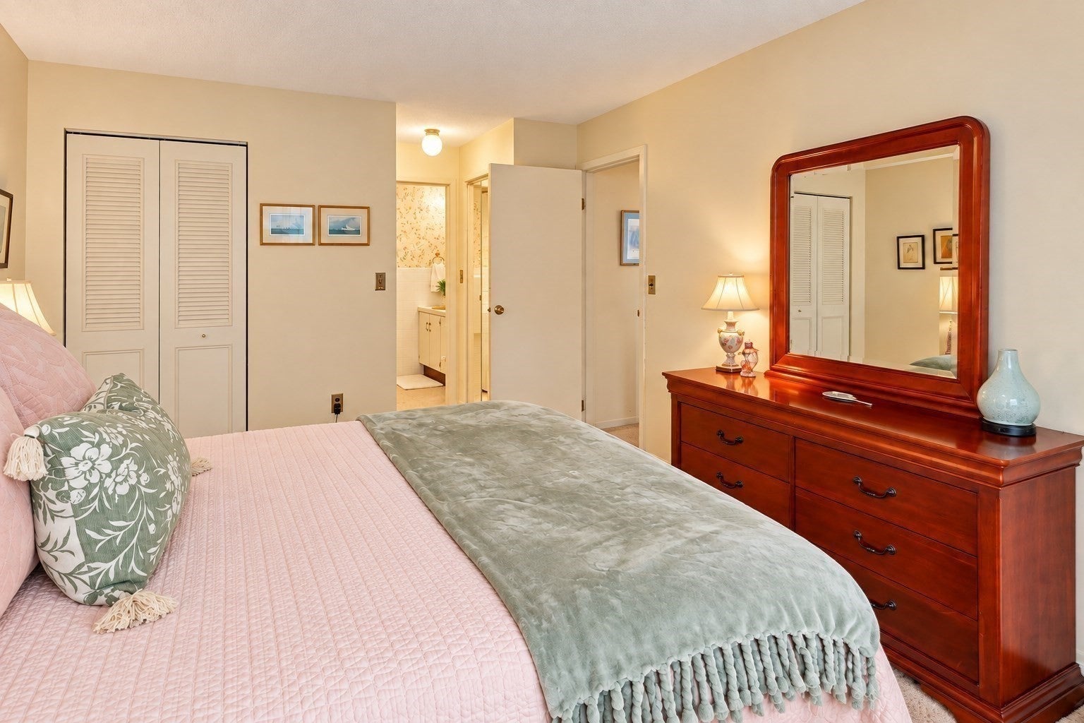 1 Summit Dr #57, Reading, MA, 1 Summit Dr #57, Reading, MA Photo #17