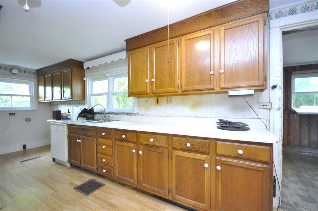 336 Plymouth St, East Bridgewater, MA Photo #9