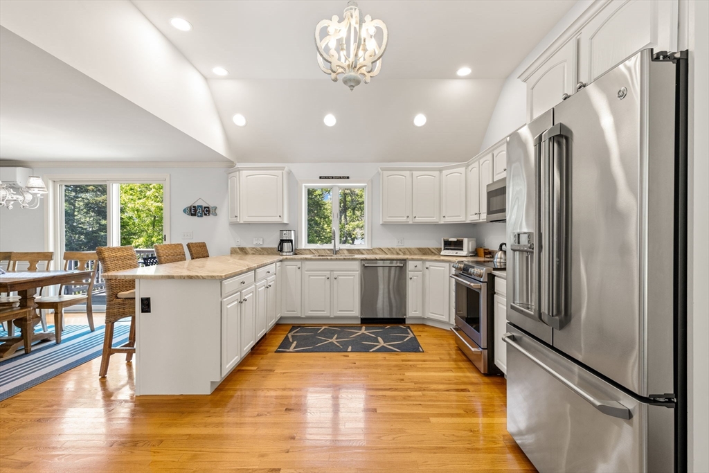74 Deering Dr