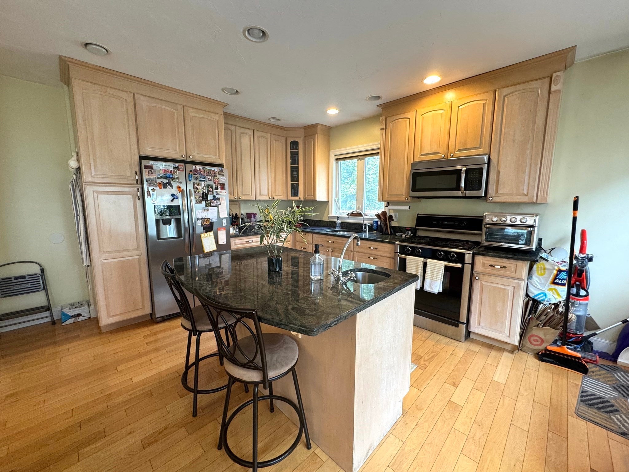 163 Summer St #1, Waltham, MA, 163 Summer St #1, Waltham, MA Photo #1