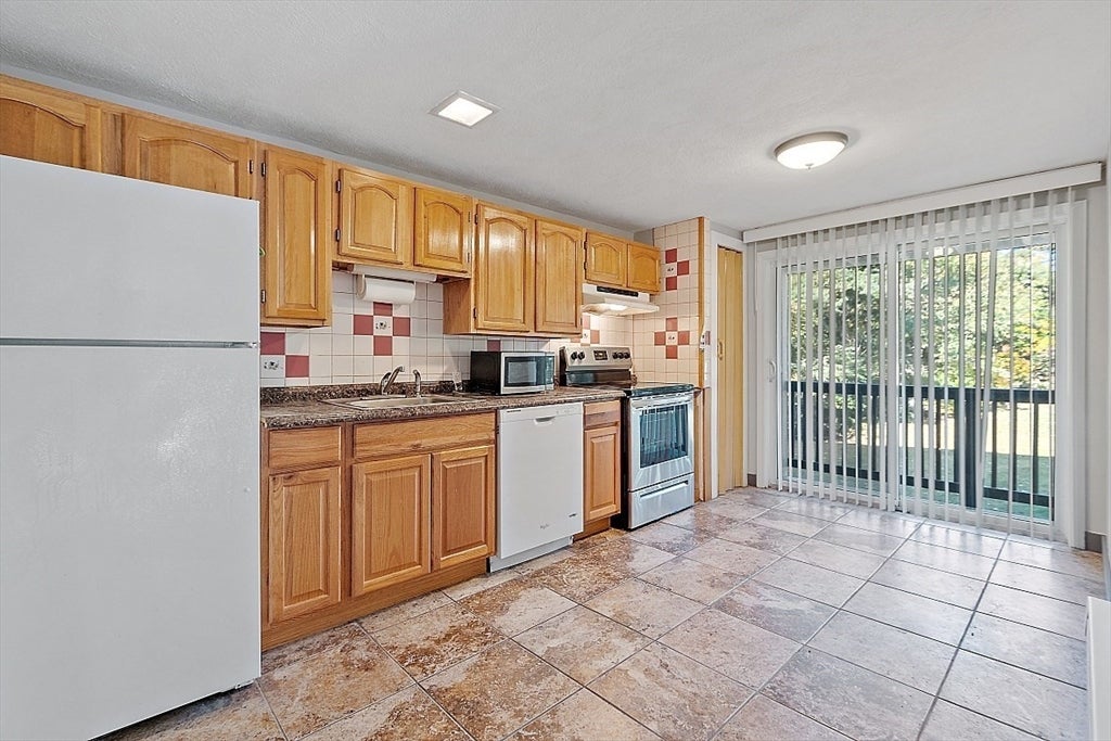 5 Wampus Ave #`4, Acton, MA, 5 Wampus Ave #`4, Acton, MA Photo #2