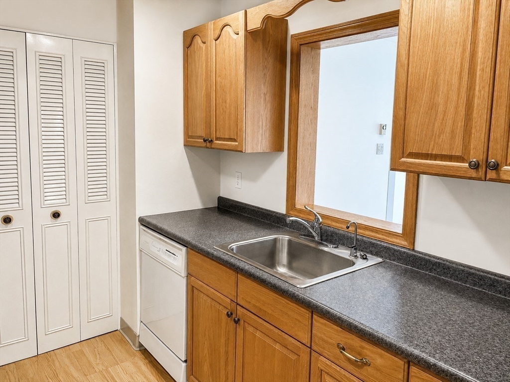 25 Greentree Lane 43