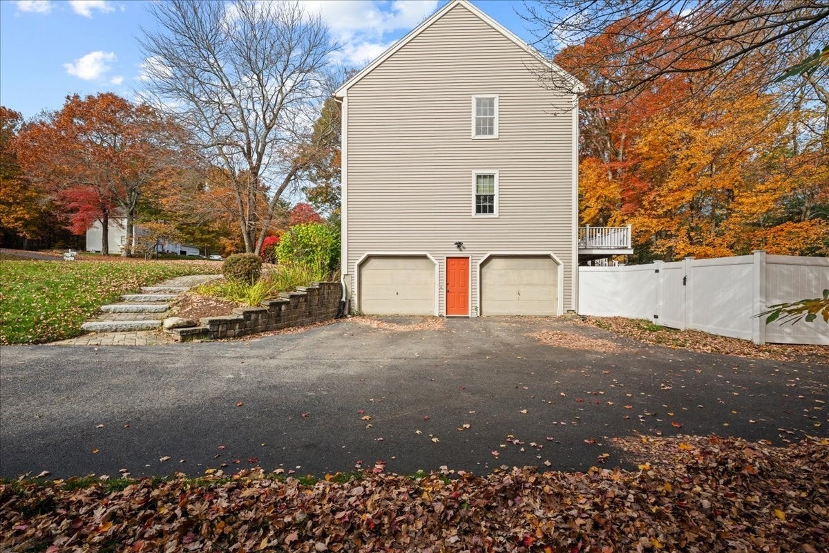 16 Wildflower Dr, Sutton, MA, 16 Wildflower Dr, Sutton, MA Photo #39
