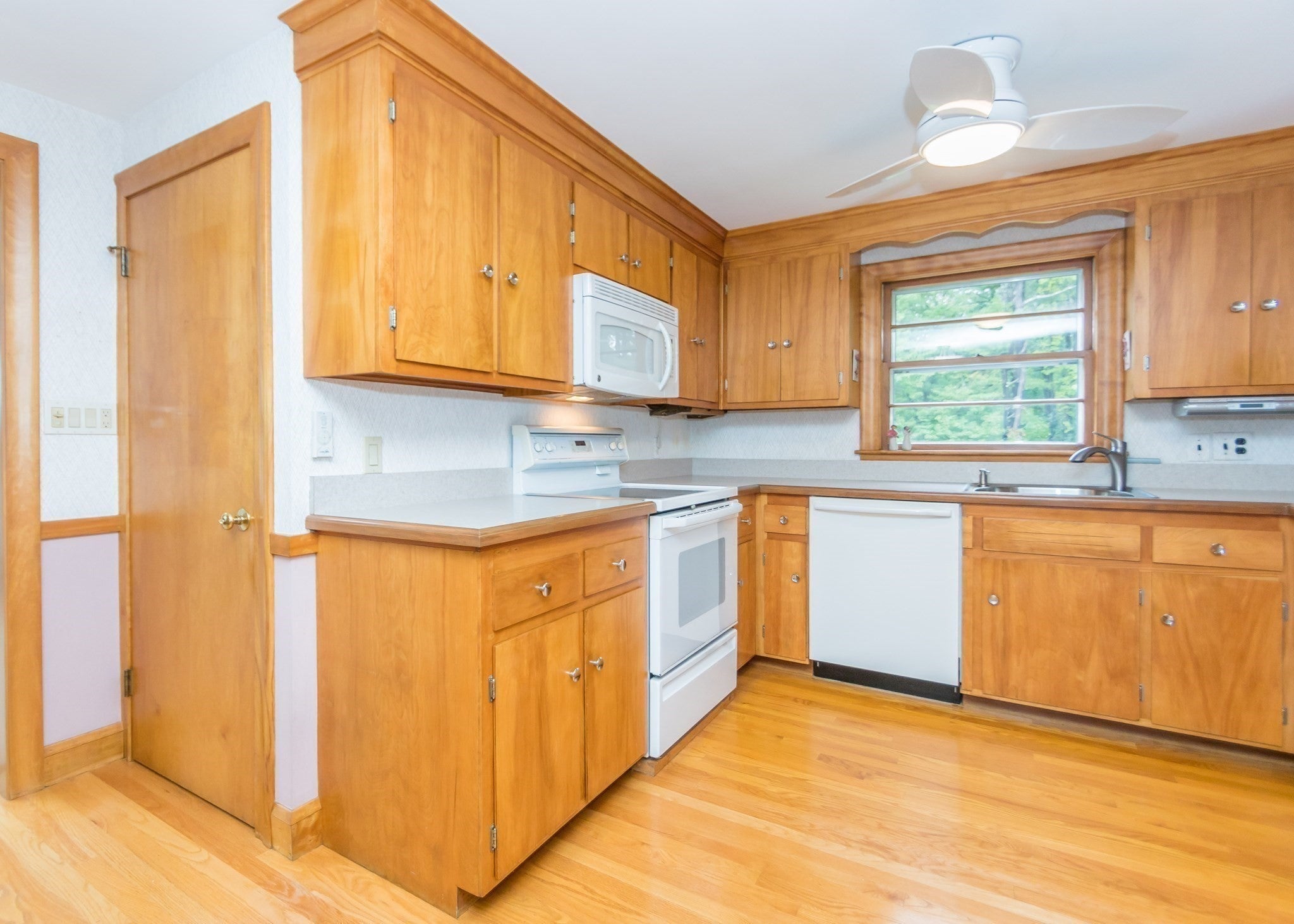 1785 Trapelo Road, Waltham, MA, 1785 Trapelo Road, Waltham, MA Photo #7