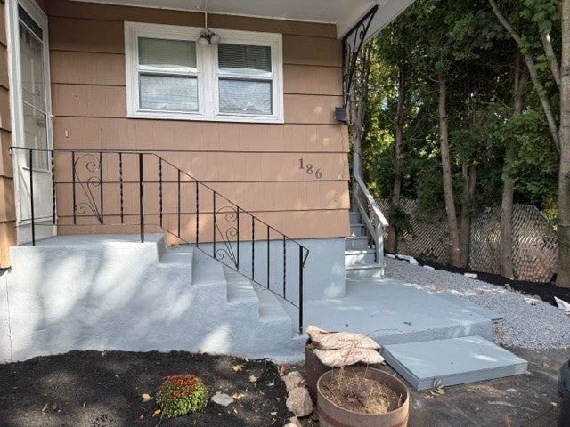 186 Pearl St