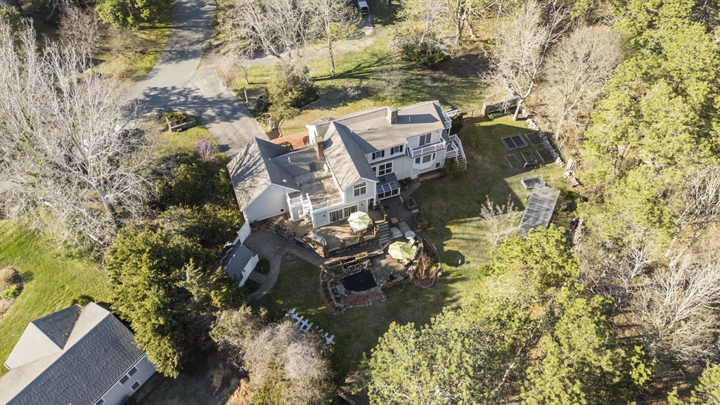 80 Forest Hills Dr