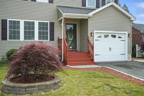 82 Lloyd Ave Springfield MA 01119
